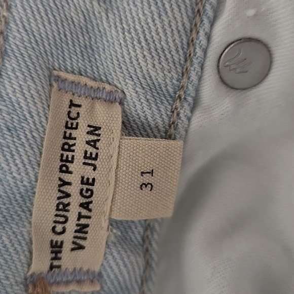 The Curvy Perfect Vintage Jean - Picture 9 of 9